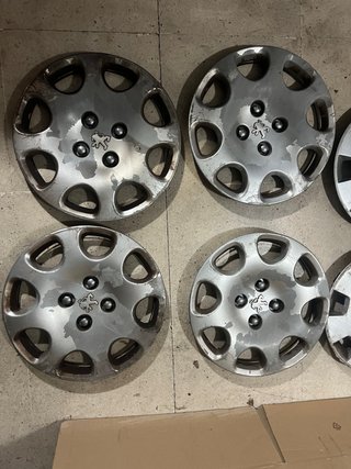 Juego 4 Tapacubos Peugeot 15 Originales