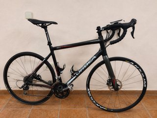 Bicicleta Carretera Orbea Avant Negra