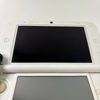 Nintendo 3DS XL Pikachu Edition