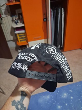 Cappello streetwear Trust Hope Enjoy