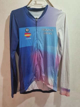 5 Maillots Ciclismo Pedales Rotos .