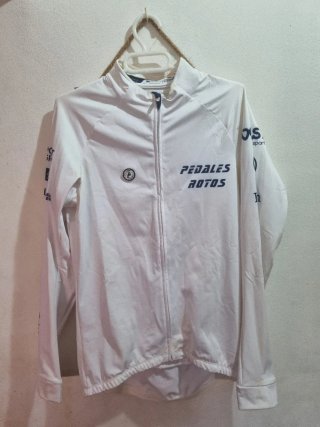 5 Maillots Ciclismo Pedales Rotos .