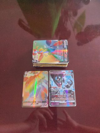 Lote 70 Cartas de Pokemon nos e si son de verdad