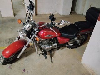 Suzuki Marauder de 250, funciona bien, ITV pasada