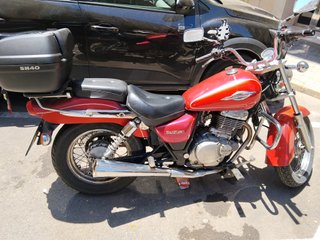 Suzuki Marauder de 250, funciona bien, ITV pasada