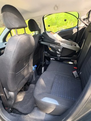 Peugeot 208 5P Allure EHDi 92 2015