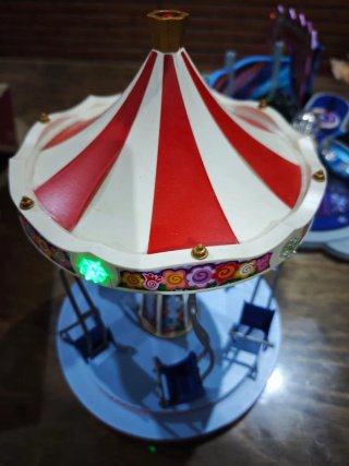 Lote 125 Playmobil Figuras y Atracciones