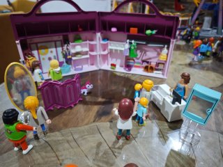 Lote 125 Playmobil Figuras y Atracciones