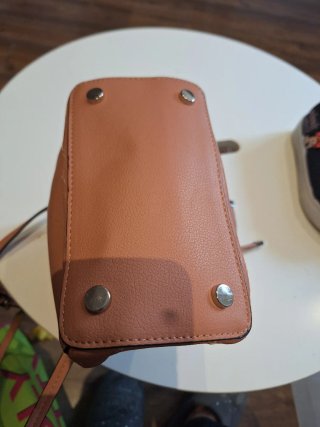 Bolso de mano rosa