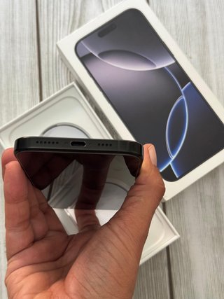 iPhone 16 Pro Max GARANTÍA 1 Año y medio