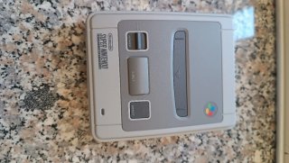 Super Nintendo Classic Mini + 2 controller