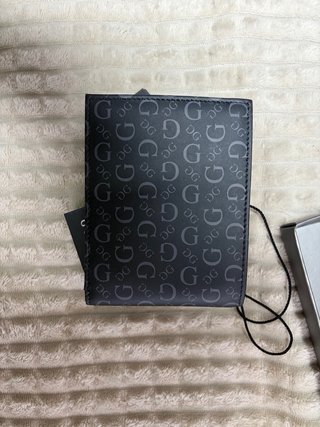 Cartera Guess Negra