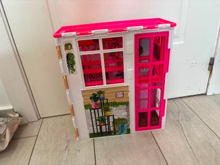 Casa de muñecas plegable Barbie