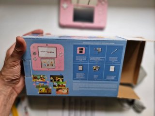 Nintendo 2DS Rosa + 4 Giochi 3DS