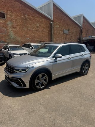 Volkswagen Tiguan R-Line 1.5TSi 150cv DSG