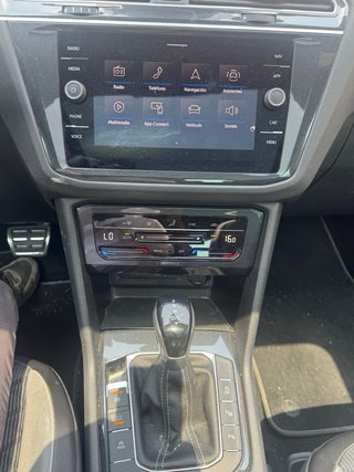 Volkswagen Tiguan R-Line 1.5TSi 150cv DSG