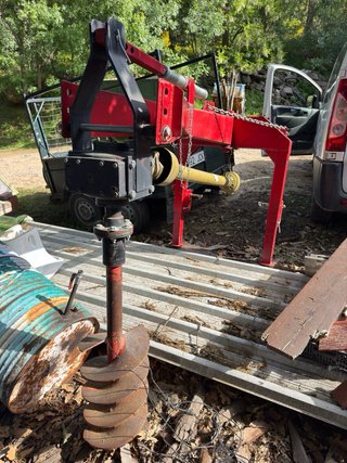 Ahoyadora para tractor.