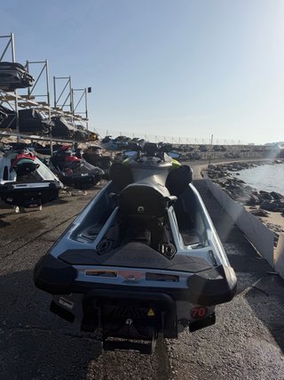 Moto de agua Sea Doo RXP 325 gris/amarillo