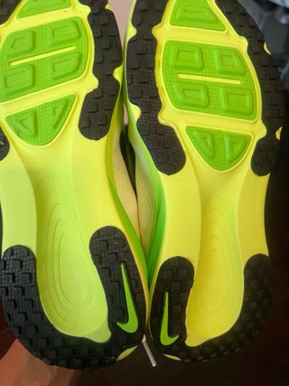 Nike Vomero v18 Scarpe da Corsa n.44