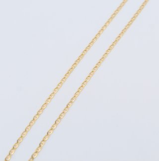 Cadena de oro de 18k. Peso: 5.05 gr.