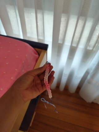 Pulseras macramé hechas a mano (pagas por pulsera)