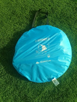 Tienda de campaña Quechua azul