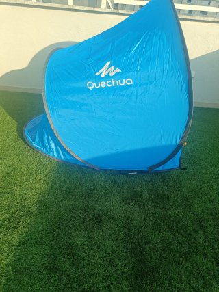 Tienda de campaña Quechua azul
