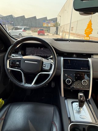 Land Rover Discovery Sport 2021