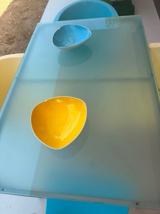 Mesa cristal y 4 sillas  funcionan perfecto cocina
