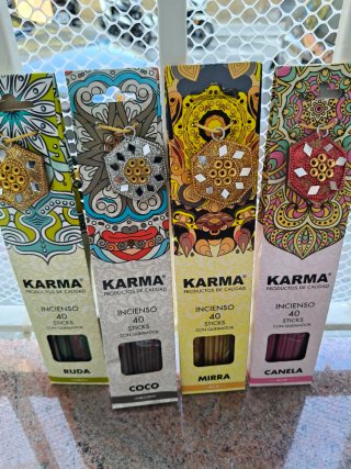 Kit 4 Inciensos Karma con Quemador