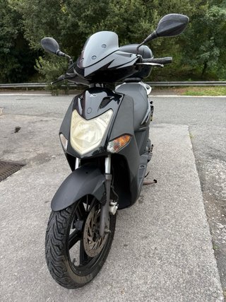 Kymco Agility City 125cc Scooter Negra