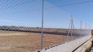 CERRAMIENTOS DE VALLA Y MUROS DE BLOQUE