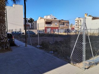 CERRAMIENTOS DE VALLA Y MUROS DE BLOQUE