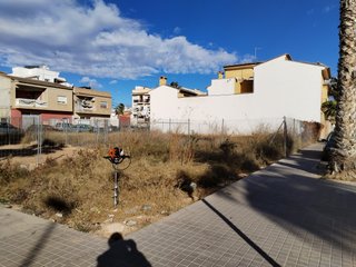 CERRAMIENTOS DE VALLA Y MUROS DE BLOQUE