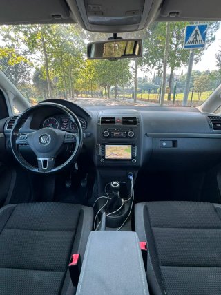 Volkswagen Touran 2012