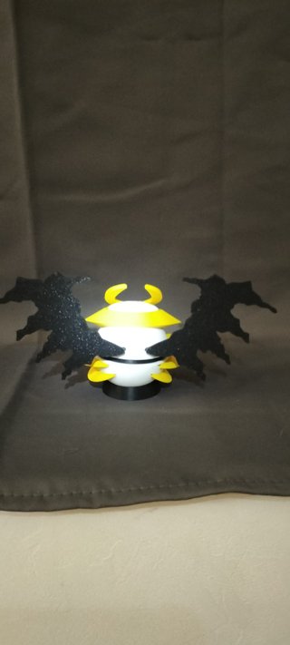 Poké Ball Giratina