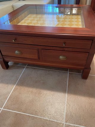Mesa de centro cuadrada de madera y cristal