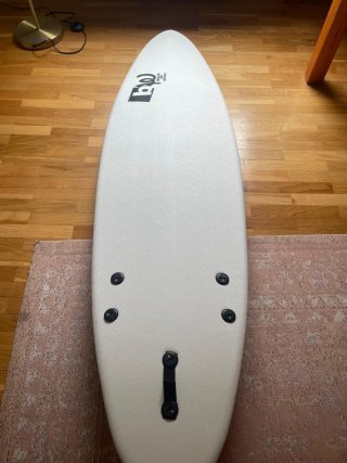 Tabla surf Black on White 5'6'' 39L
