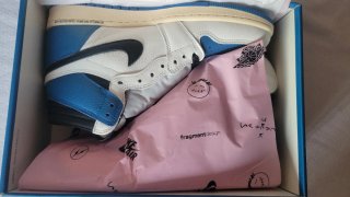 Nike Air Jordan 1 High Blu/Bianco Taglia 43