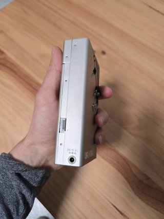 Walkman Sony F2 Plata
