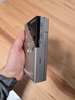 Walkman Sony F2 Plata