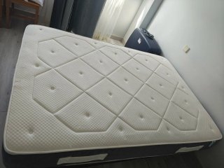 Estructura cama y colchón