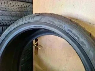 245 40 R19 98Y RF Goodyear - 1 neumático +90%