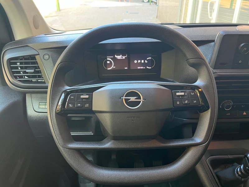 Opel Vivaro 2025, foto 13