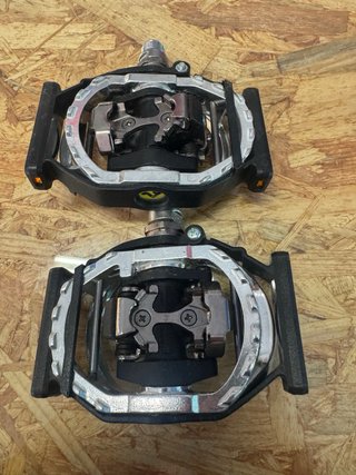 Pedali Shimano doppia funzione