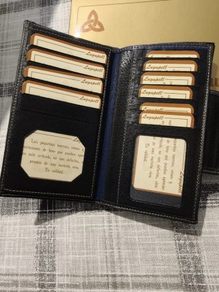 Cartera monedero de piel. Lugupell. Nueva