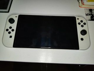 Nintendo Switch OLED Bianca e Nera
