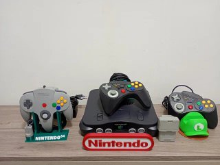lote completo Nintendo 64 + 3 mandos (105)