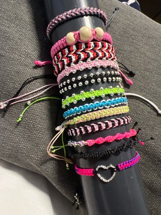 Pulseras Macramé Multicolor.