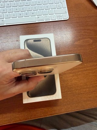 iPhone 16 Pro 256GB Dorado